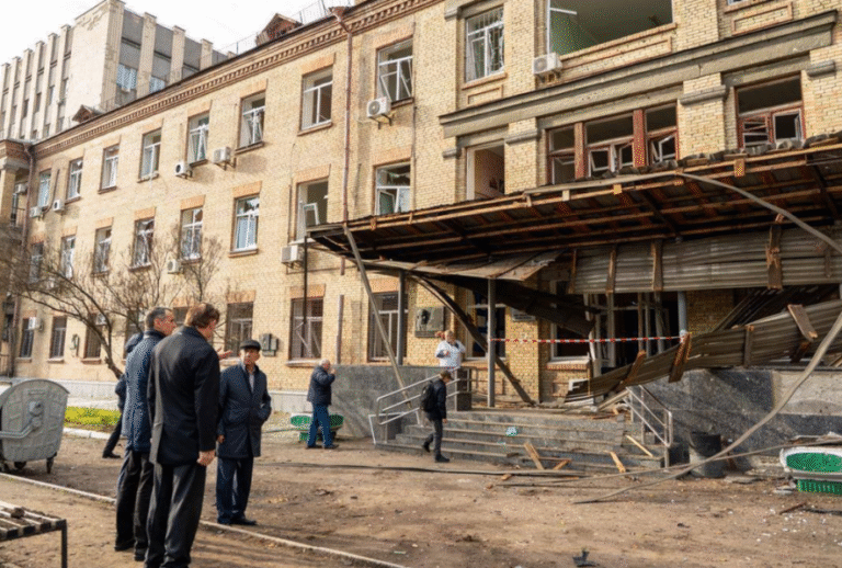 У Києві вибухова хвиля знищила медичний заклад – ФОТО