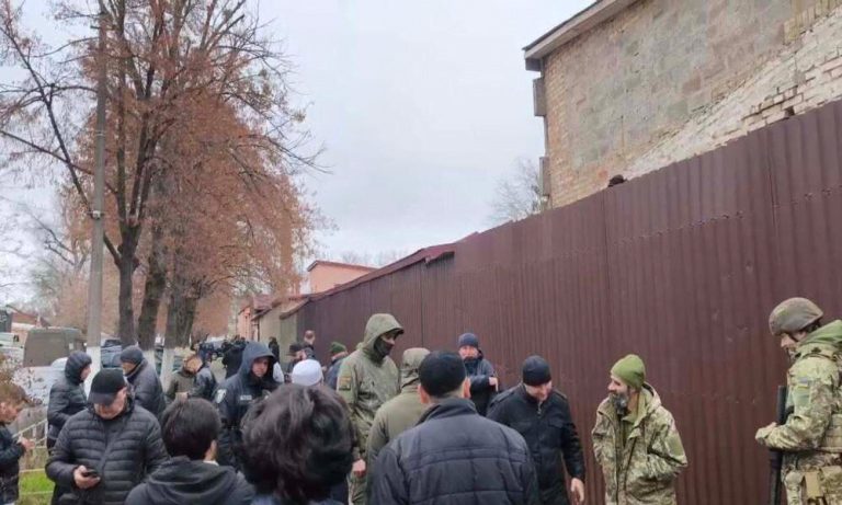 У київській мечеті СБУ верифікувала документи вірян — муфтій ДУМУ «УММА» прокоментував подію