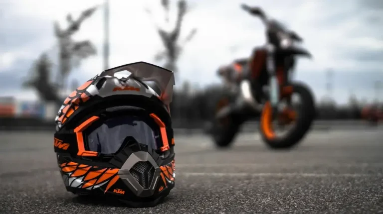 Магазин мотоэкипировки и товаров для мототехники на moto-motion.com.ua