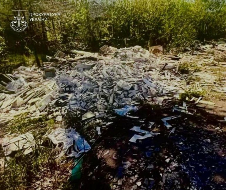 Стихійне сміттєзвалище ліквідовано — київська земля знову чиста