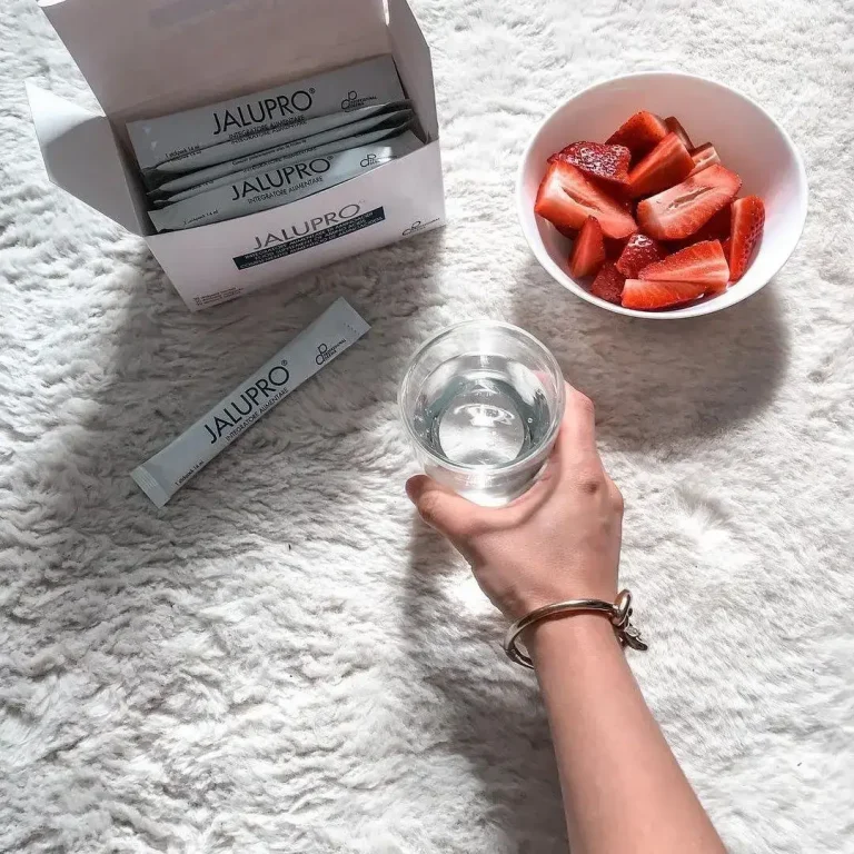 Як колагеностимулююча добавка Jalupro Drink допомагає шкірі виглядати молодшою