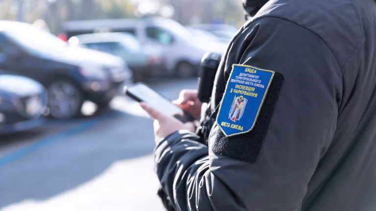 Київрада відхилила ініціативу щодо автоматичної фіксації порушень паркування