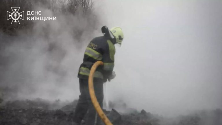 Дві пожежі на Київщині сьогодні забрали життя чоловіка та жінки