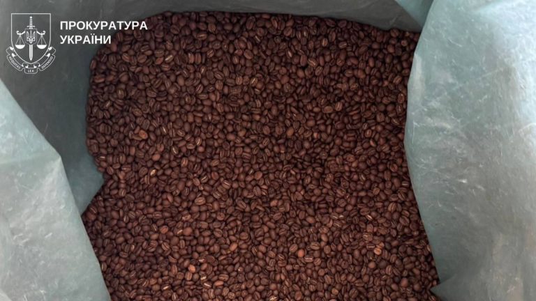 Викриття кавових фальсифікаторів на Київщині перетворилося на постачання шести автівок для ЗСУ