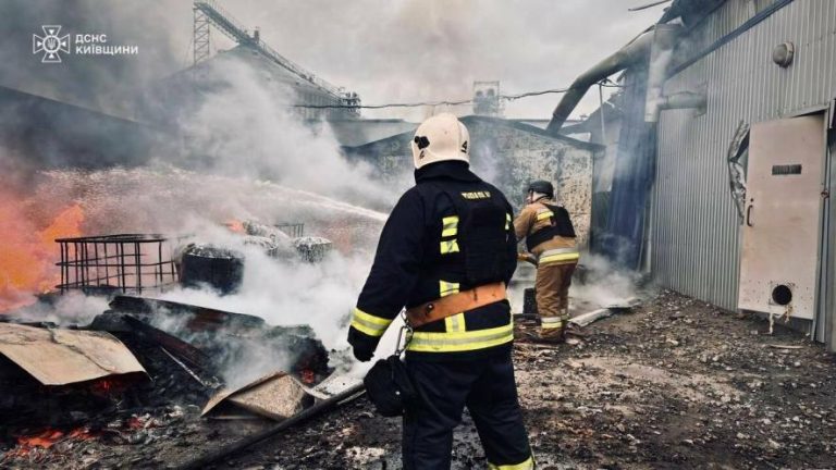 Після ворожих атак Київ частково знеструмлений — сім енергетичних об’єктів пошкоджено