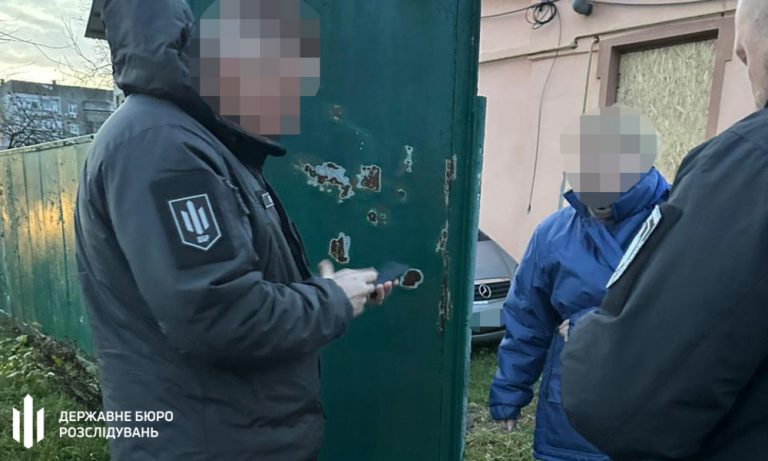 Київщина: ДБР розкрило схему фейкових виплат у військовій частині на понад 15,5 млн грн