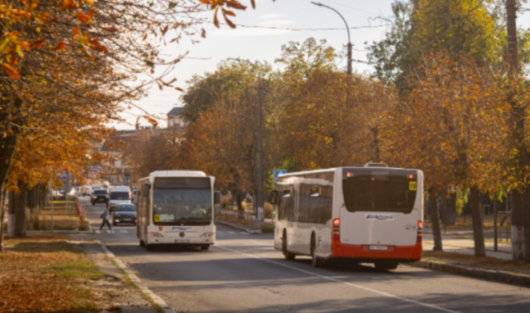 У Києві введено нові обмеження, що блокують рух автівок і автобусів