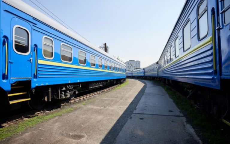 Аварійна зупинка на коліях: потяги до Києва рухатимуться за зміненими маршрутами