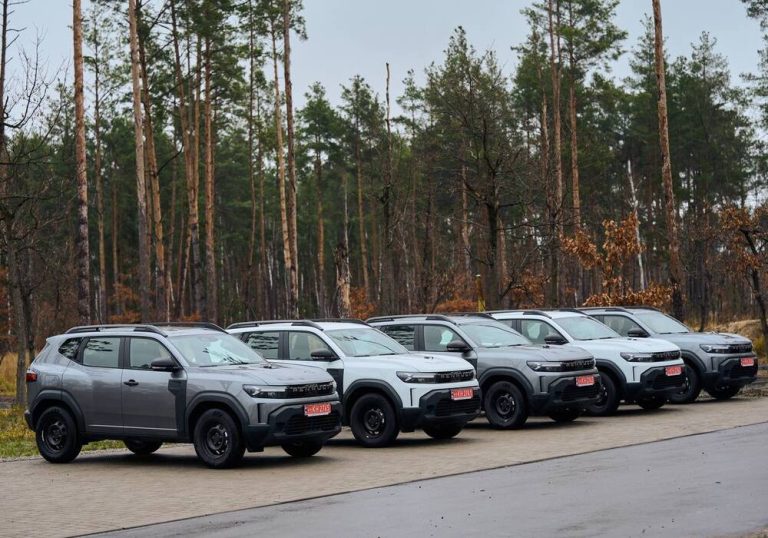 П’ять автомобілів від Київщини посилюють мобільність і безпеку спецпідрозділу ГУР