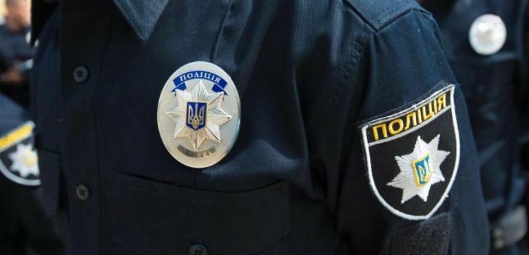 НЛО, кажани і дивні виклики: що шокує операторів 102 у Києві