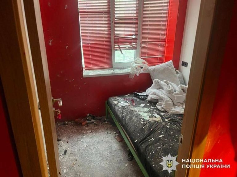 У центрі Києва в хостелі вибухнула граната — ймовірний замах на життя