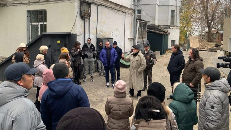 Палац Розумовського і флігелі на Подолі під судовим захистом київської спадщини