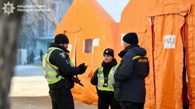 У столичних пунктах незламності несуть службу 1 200 поліцейських