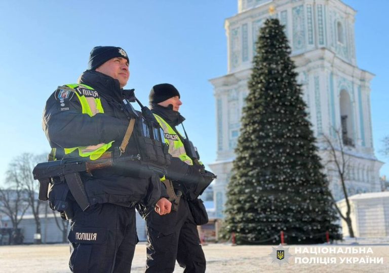 Новорічна ніч у Києві пройшла спокійно — поліція спростувала чутки про салют у Шевченківському районі