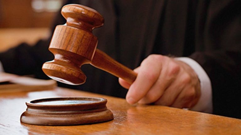 У Києві адвокатка збувала підробні медичні діагнози за $8 тисяч