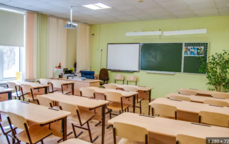 Паніка і постраждалі в київській школі: поліція оточила навчальний заклад