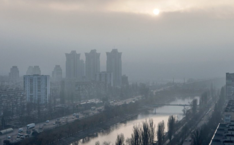 Київ затягнуло смогом — райони з найвищим рівнем забруднення