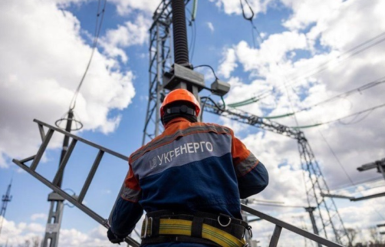 Екстрені відключення припинені — які райони Київщини тепер працюють за графіком