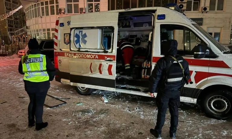 У Києві від нічної атаки вже четверо загиблих і 24 поранених — кількість жертв зростає