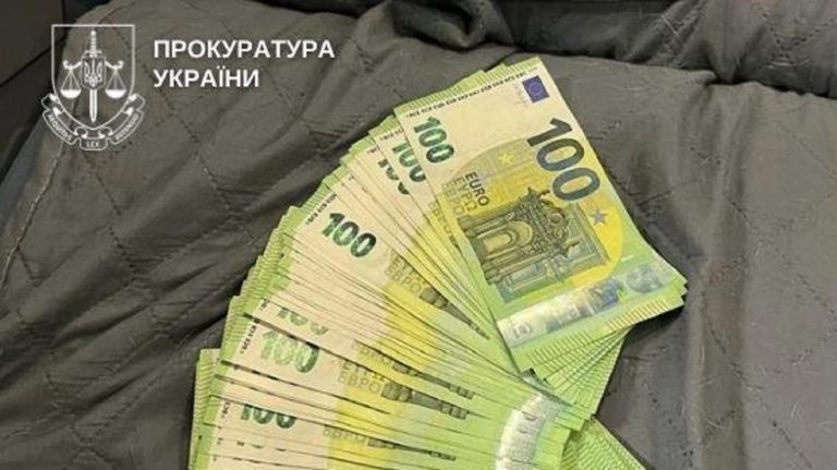 У Києві до суду скерували трьох підозрюваних у схемі бронювання військовозобов’язаних
