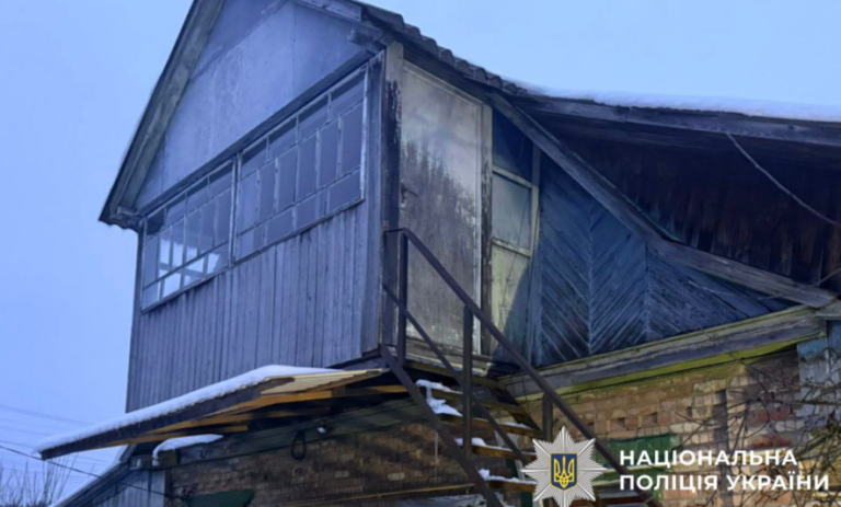 На Київщині викрили та затримали підозрюваного у зґвалтуванні, що сталося за зачиненими дверима