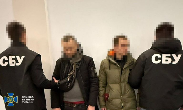 На Київщині СБУ затримала двох агентів ФСБ, які в Telegram під приводом «легких грошей» збирали координати для ракет