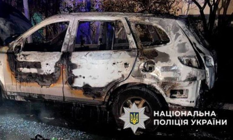 Вогняна помста в Києві: мешканець підпалив автомобіль опонента після відмови — матеріали скеровано до суду
