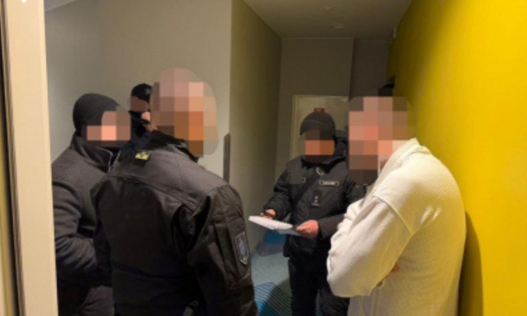 Офіцера районного ТЦК Київщини підозрюють у побитті та хизуванні на відео