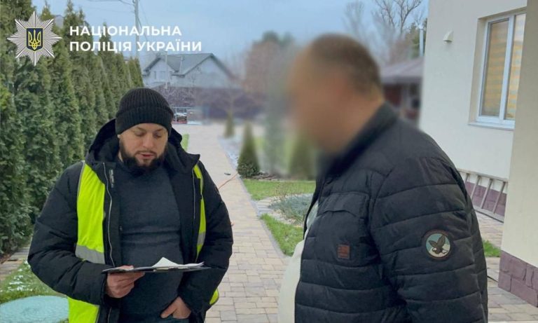 Адвокат у центрі оборудки на 2 млн грн: у Києві викрили групу за незаконними списаннями