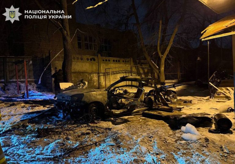 Іноземець і його спільник постануть перед київським судом за підрив медичного фургона, замаскованого під волонтерську допомогу