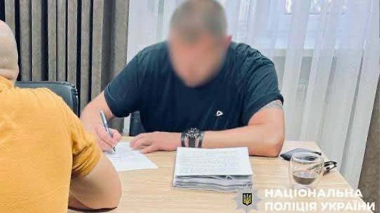 У Києві судитимуть посадовця КМДА через завищену на 4,8 млн грн закупівлю генераторів для Пунктів незламності
