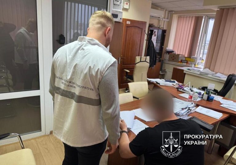 Майже 800 тис. завищення на дитячій лижній трасі: у Києві судитимуть посадовця РДА
