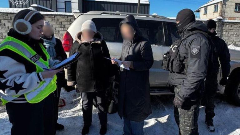 Слідство оголосило підозру семи завідувачам ветклінік Києва у корупції