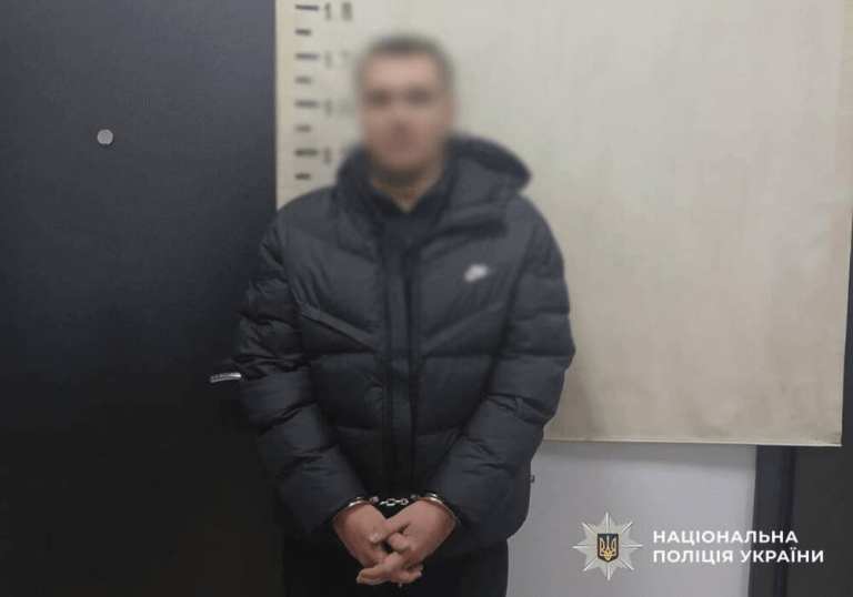 У Києві оголосили підозру 26-річному, який вибив ключі й тижнями їздив на чужому BMW
