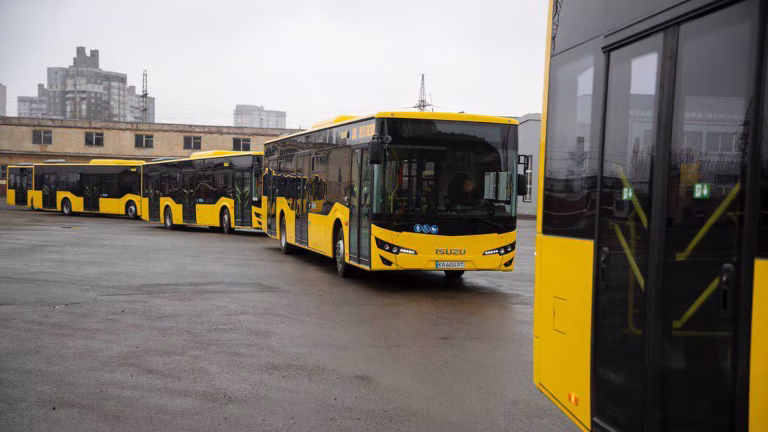 Через ярмарки на вихідних у Києві перенаправлять шість автобусних маршрутів