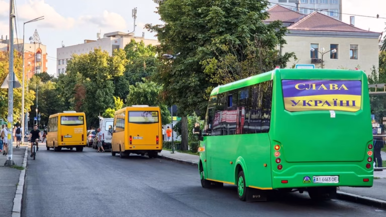 З 14 березня проїзд у київських маршрутках може зрости до 20 грн