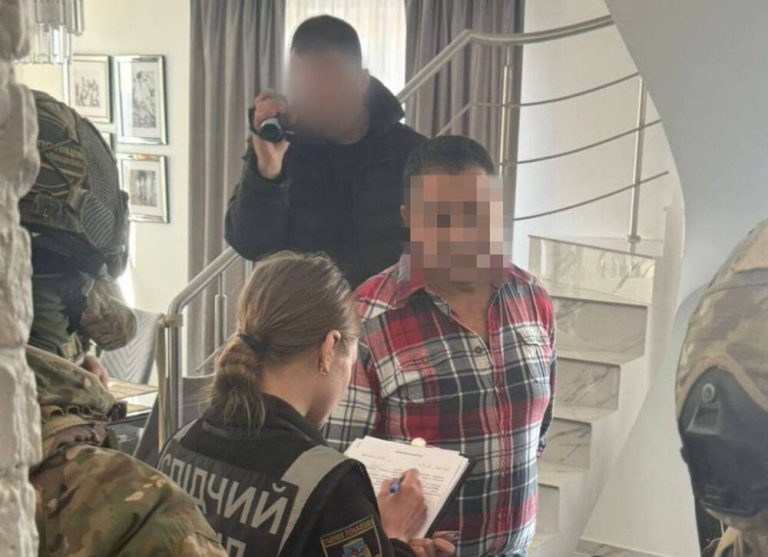 Замовив вбивство тещі за $5 тисяч — на Київщині правоохоронці вдавали кілера і викрили замовника