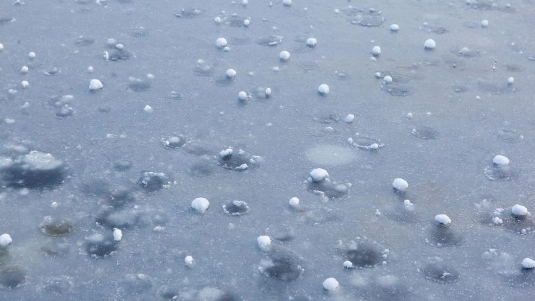 6 березня у Києві та області очікується хмарна погода і ожеледиця на дорогах