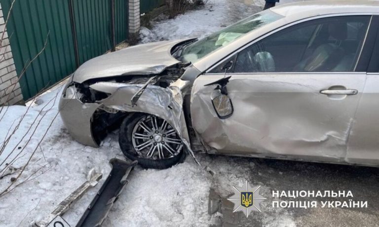 У Кременищі на Київщині водія Daewoo госпіталізували після лобового зіткнення