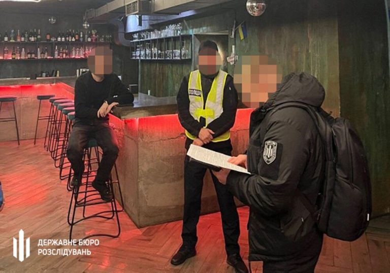 У Києві судитимуть правоохоронця та спільників за привласнення і спробу продажу квартири померлого
