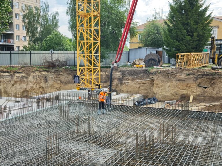 Будівельні роботи — техніка та підготовка фундаменту