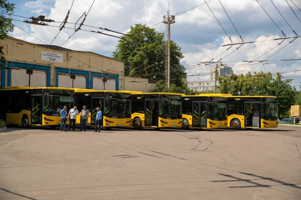 Нові низькопідлогові тролейбуси на міській лінії