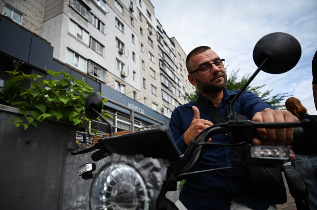 Ветерани на заході з передачі техніки