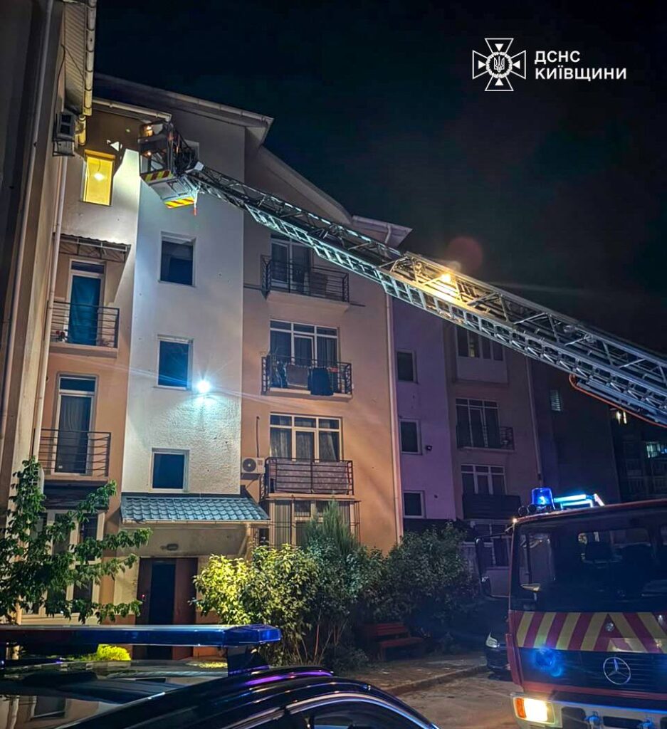 Рятувальники на місці події
