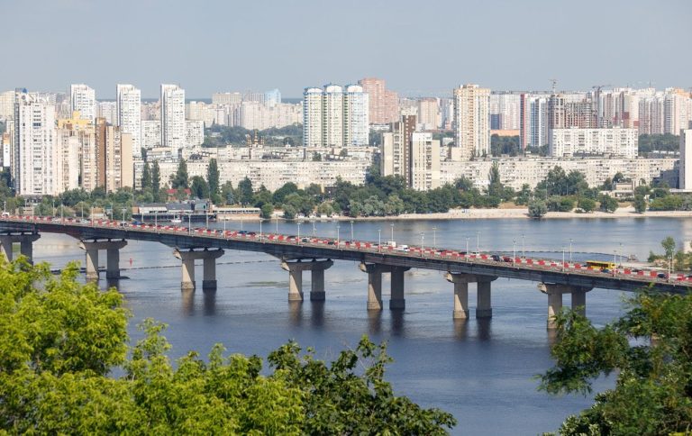 У Києві оголосять тендер на підготовку проєкту реставрації мосту Патона