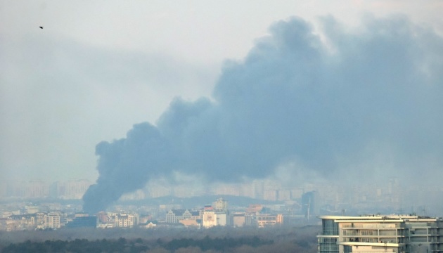 Атака ворога на Київщину спричинила тимчасове зниження якості повітря в регіоні