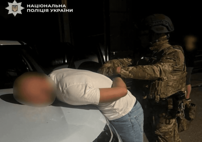 На Київщині поліція розкрила мережу торгівлі людьми, в якій експлуатували жінок від 17 до 35 років