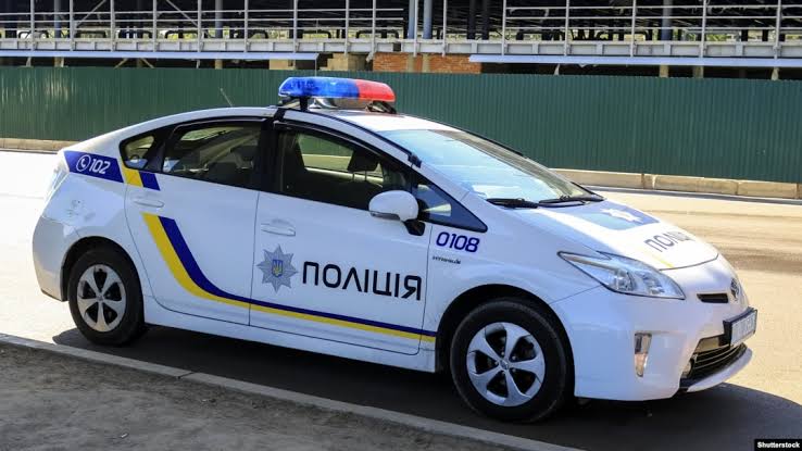 У Києві на Печерську патрульні відвернули спробу самогубства жінки: як розгорталися події