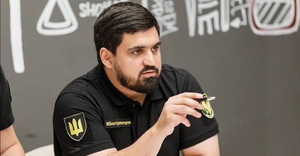 Київська ОВА закликала відмовитися від масових шкільних лінійок 1 вересня