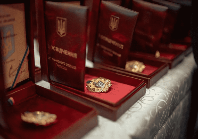 36 жінок з Київщини удостоєні почесного звання «Мати-героїня» у 2026 році